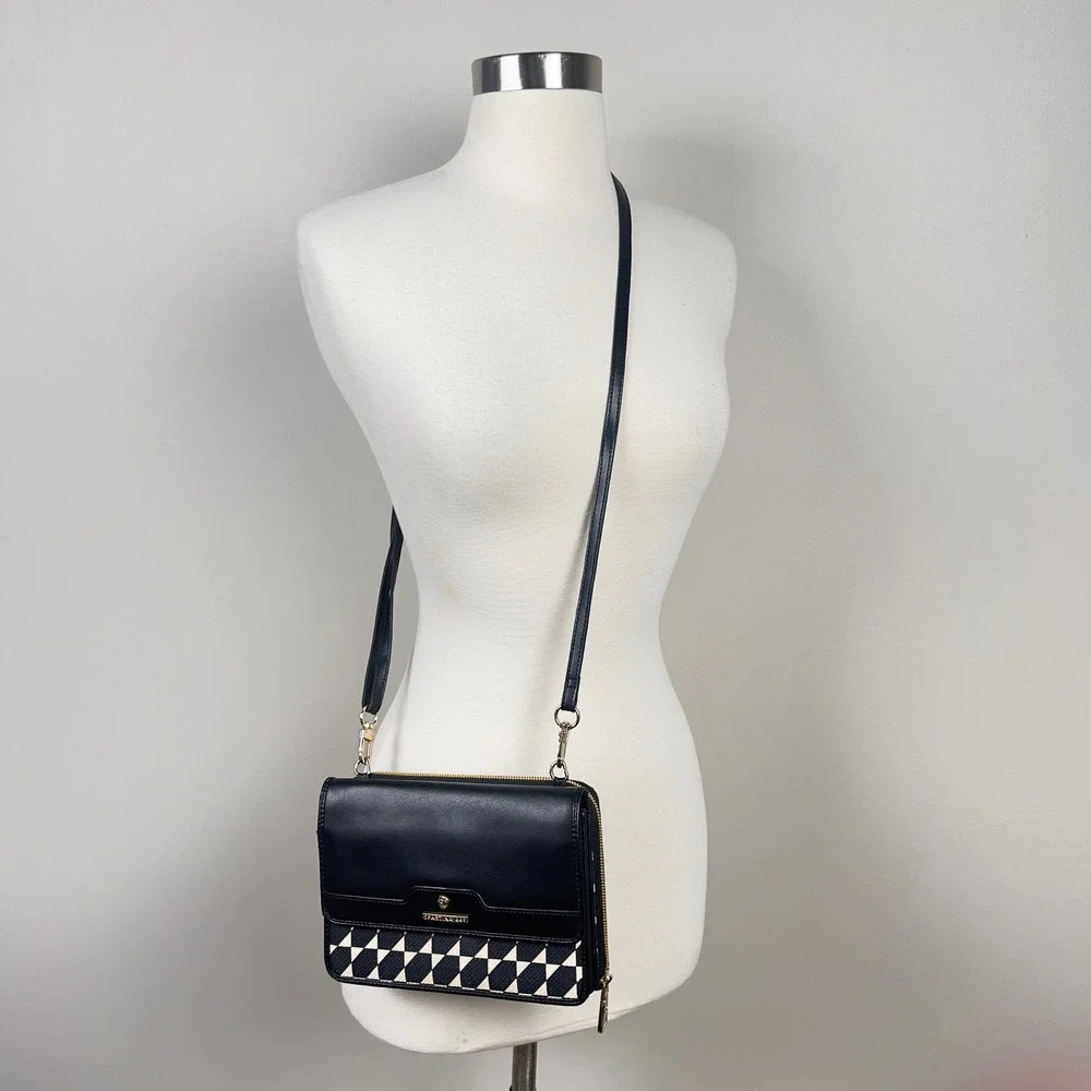 Spartina 449 Crossbody Bag Womens Small Geometric Linen Leather Black Cream Chic